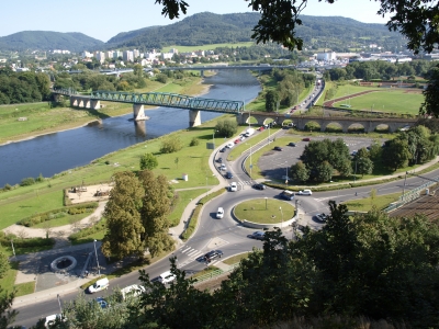 Radnice vypisuje veřejnou architektonicko-konstrukční soutěž o návrh na řešení lávky přes Labe a Ploučnici na železničním mostě