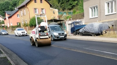 Práce na rekonstrukci povrchů Teplické ulice skončily dříve