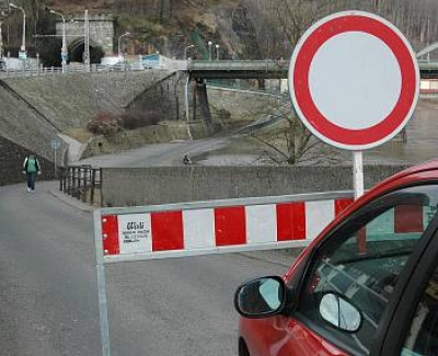 Průjezd pod Tyršovým mostem je otevřen