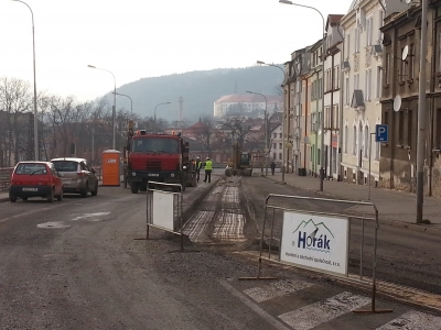 Rekonstrukce kanalizace na Kamenické ulici začala