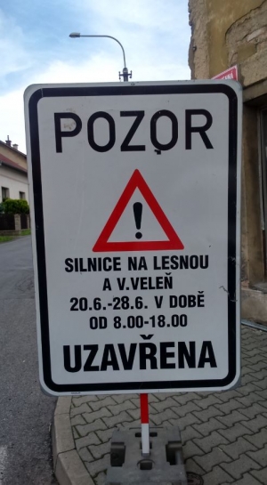 Příští týden nepojedou autobusy do zastávky Velká Veleň