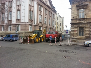 Na Husově náměstí začala rekonstrukce vodovodu a kanalizace