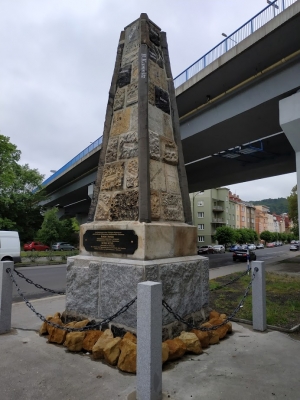 Pomník Horského spolku České Švýcarsko se dočkal opravy