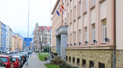 Mimořádné omezení provozu pokladen 19. června