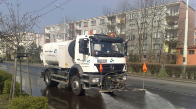 Od dubna probíhá čištění komunikací po zimním období