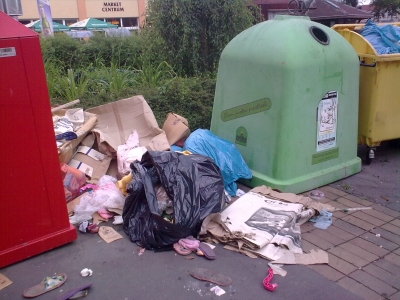 Separační nádoby u obchodního domu Korál budou odstraněny