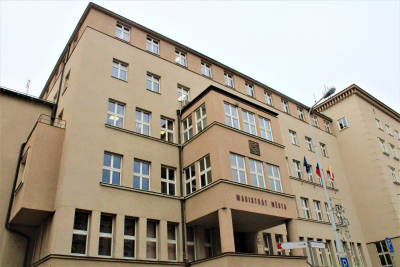Upozornění: Magistrátní pokladny v pátek do 13 hodin