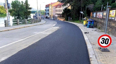 Dobrá zpráva pro řidiče: Labské nábřeží je průjezdné
