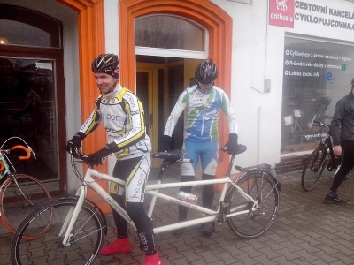 Teplé počasí láká cyklisty