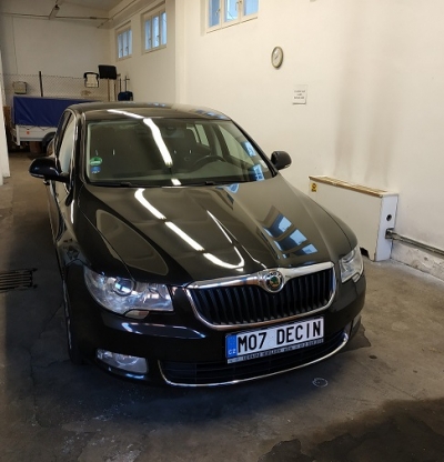 Město prodá vůz Škoda Superb v elektronické aukci